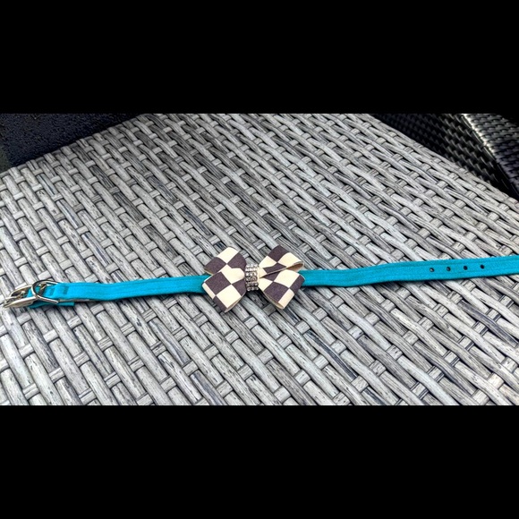 Susan Lanci Swarovski Ultrasuede Dog Collar: Medium - Picture 1 of 3